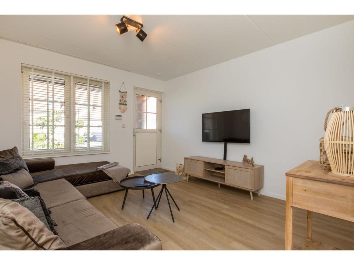 Quietly Located House Within Walking Distance Of The Beach دومبورغ المظهر الخارجي الصورة